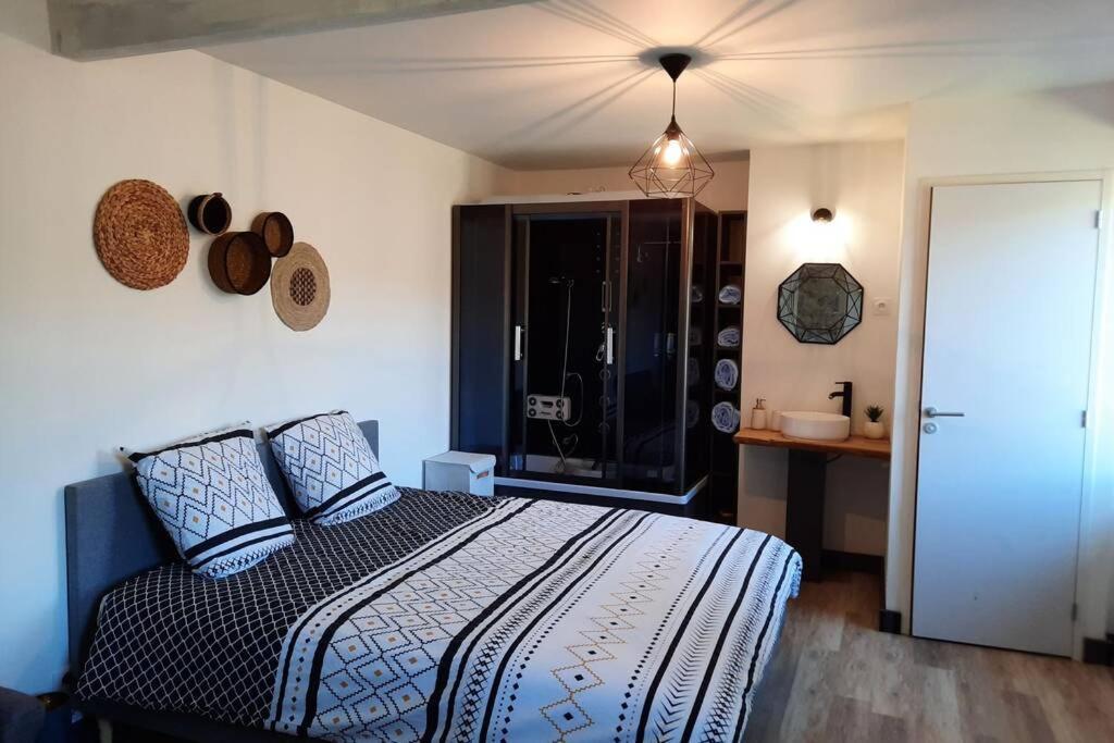 אוזרצ' Studio Avec Vue Sur La Vezere מראה חיצוני תמונה