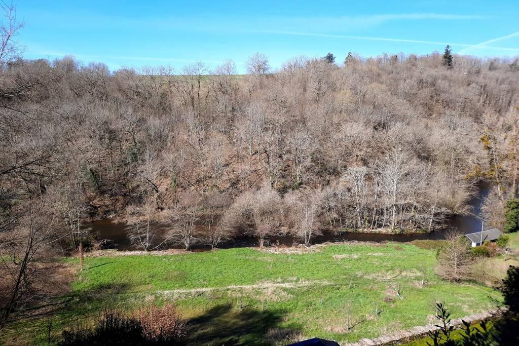 אוזרצ' Studio Avec Vue Sur La Vezere מראה חיצוני תמונה